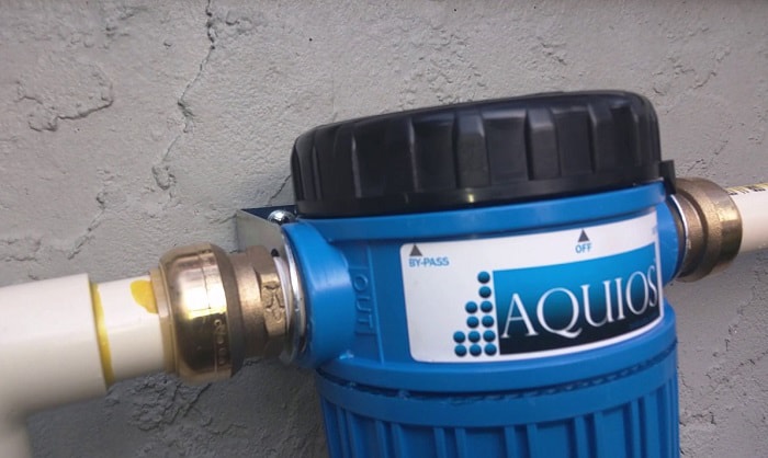 How to advance the regeneration on a non-electric water softener?
