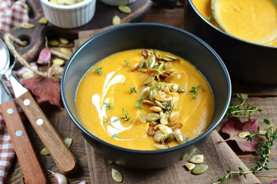 Creamy Pumpkin and Lentil Soup