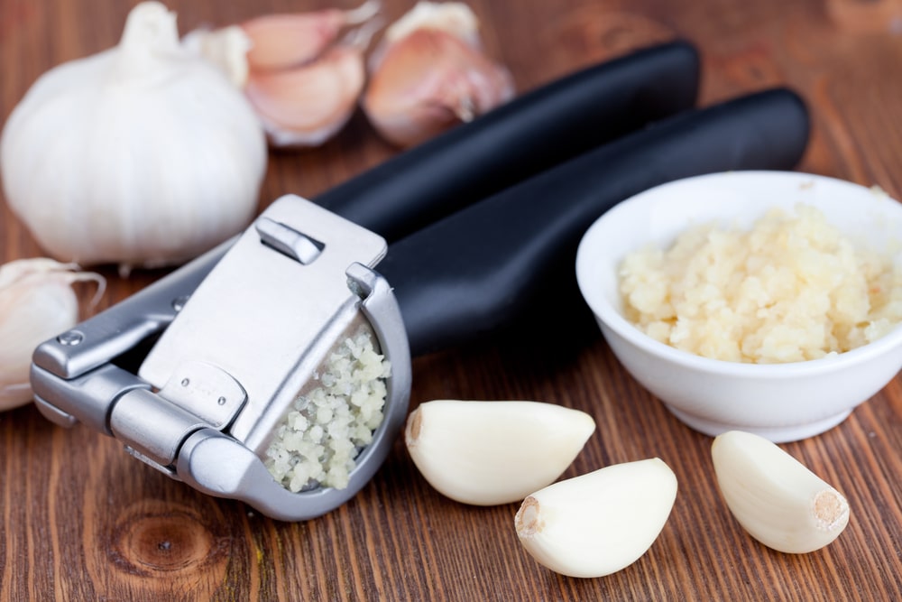 garlic press